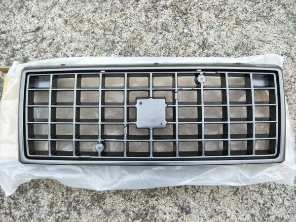 Volvo 940-960 Eggcrate Grille Turbo New OEM