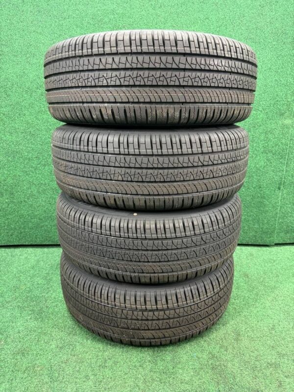 Volvo V60 19 INCH Wheels and Tires Set 235/45R19 Date 4423 - Image 5