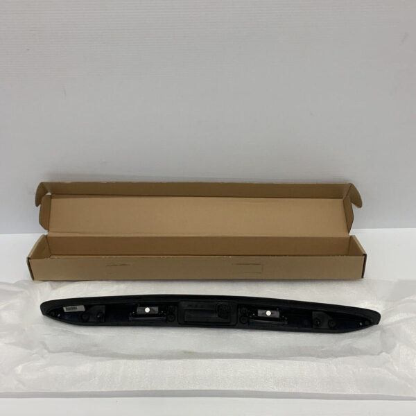 Genuine Volvo S40 2009-11 Tailgate Handle New 39884945 - Image 3