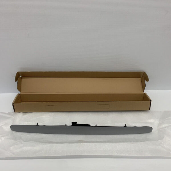 Genuine Volvo S40 2009-11 Tailgate Handle New 39884945 - Image 2